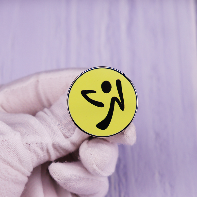 Zumba Dance Logo Pin Körperlic – Zumba & Yoga Fitness By Anushree Pune Reviews Bewertung und Preis