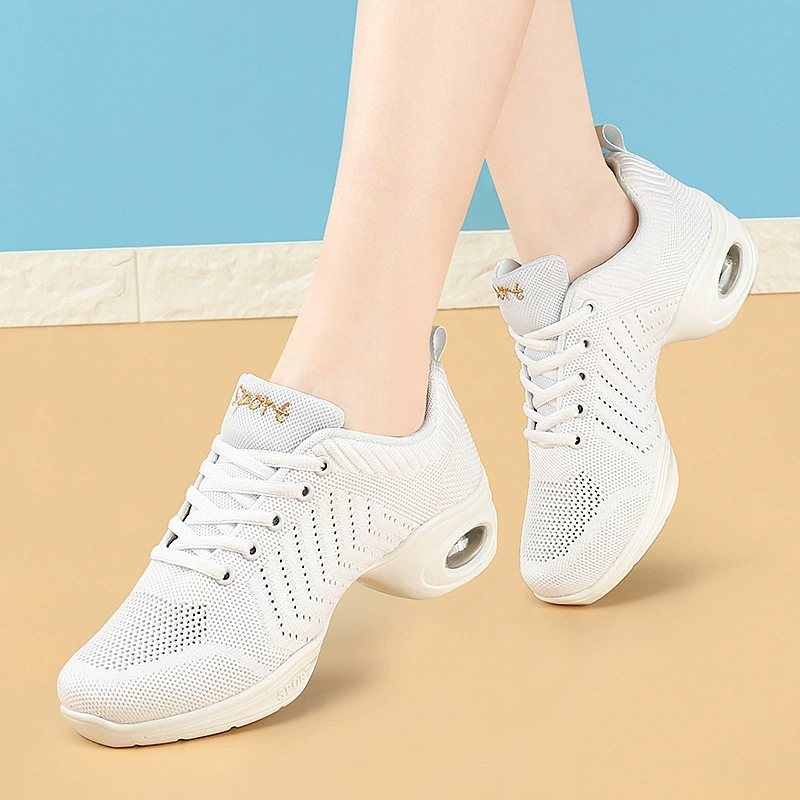 Atmungsaktive Mesh-Tanzsneaker – Zumba & Yoga Fitness By Anushree Pune Reviews Bewertung und Preis